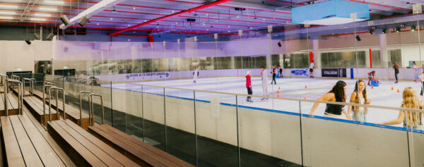 ⁦כרטיסיה ל-20 כניסות להחלקה בהיכל הקרח BLUE ICE ARENA אשדוד - מלא מוגבל!⁩ – תמונה ⁦21⁩